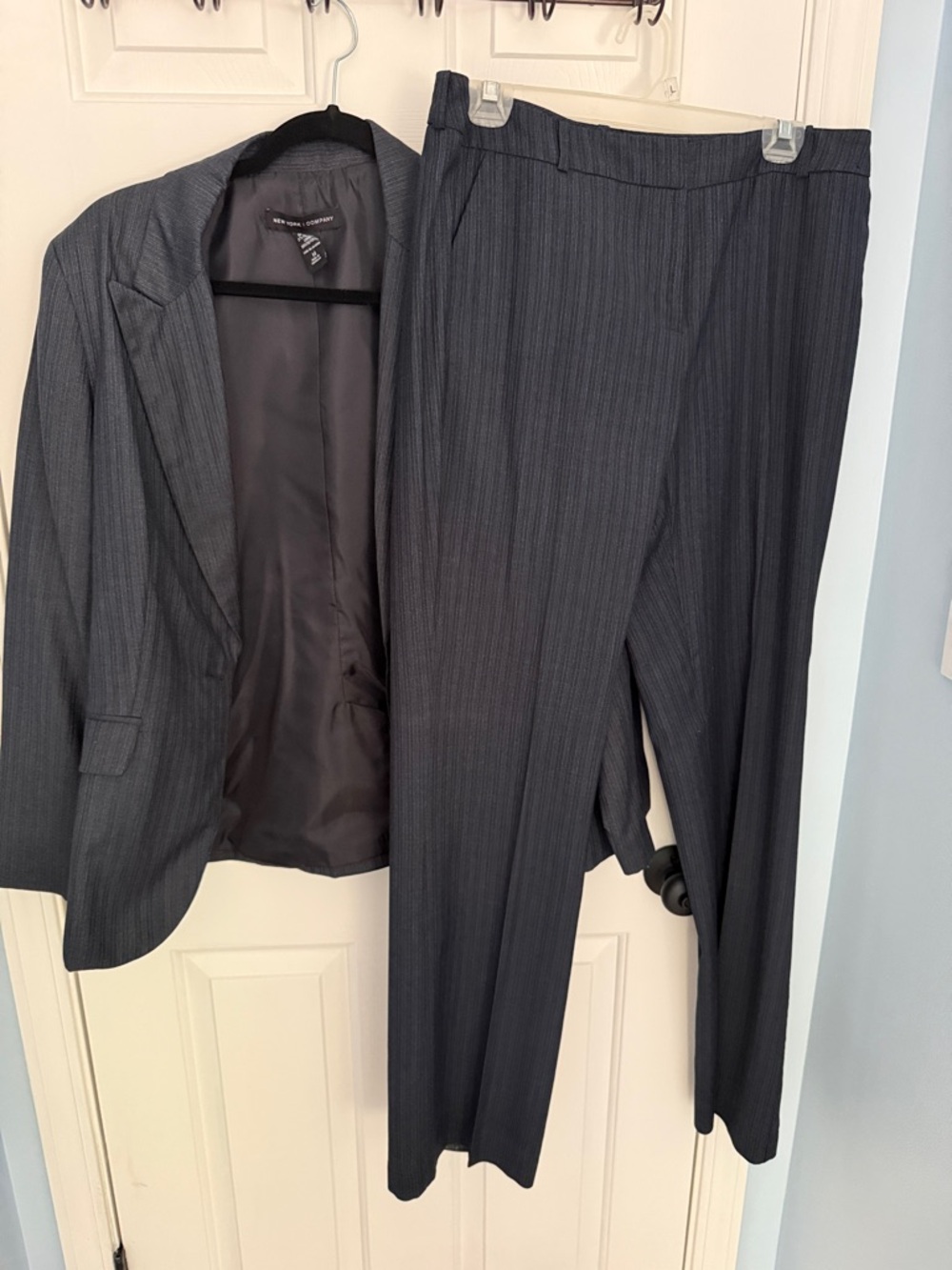 New York & Company Women’s Navy/Charcoal Gray Pinstripe Suit Jacket and Pants.